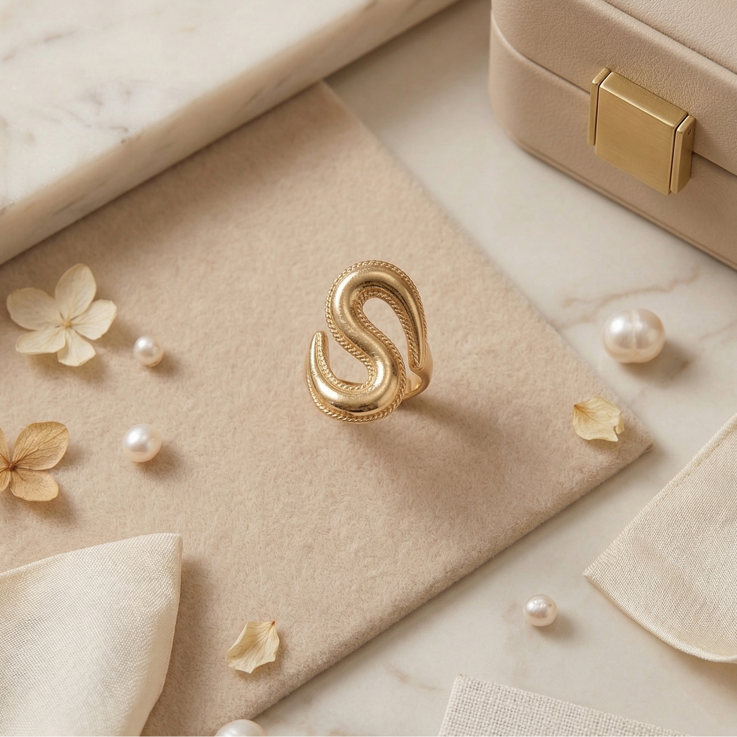 Serpent Statement Ring