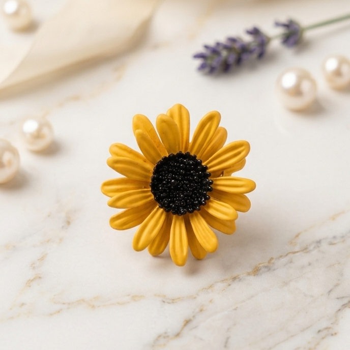 Golden Daisy Bloom Brooch
