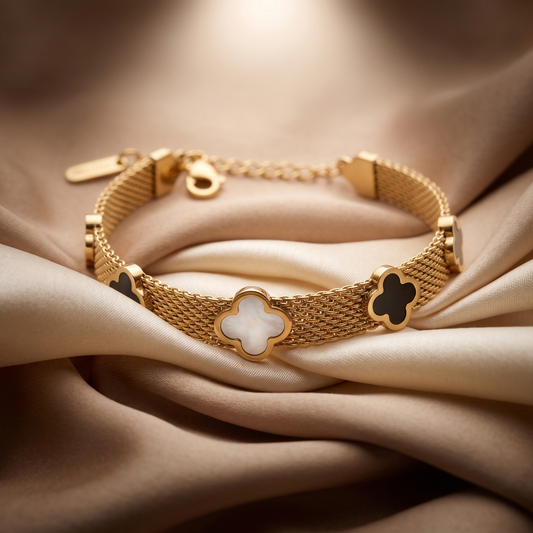 Noir Clover Bracelet