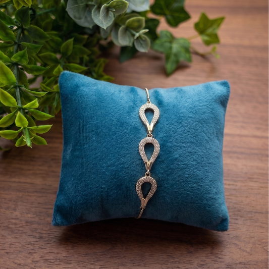 Dewdrop Elegance Bracelet