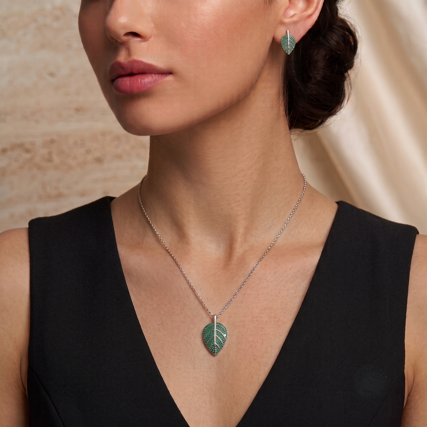 Emerald Leaf Pendant Set