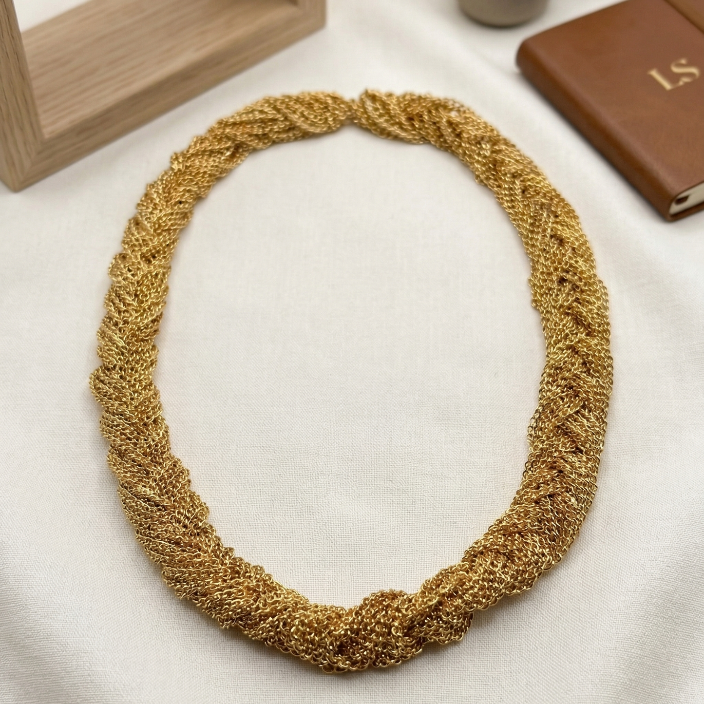 Regal Mesh Necklace