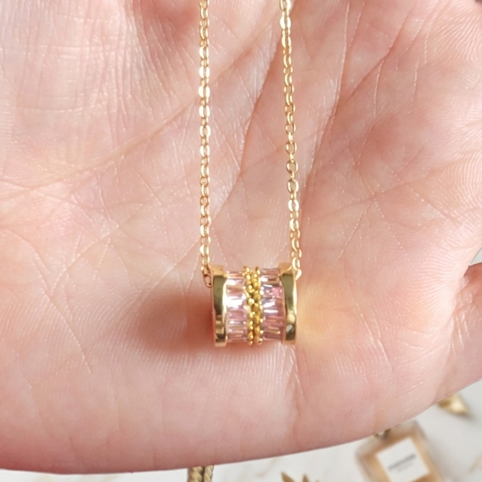 Blush Crystal Barrel Neckchain (Gold)