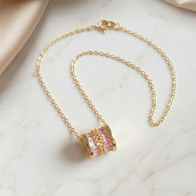 Blush Crystal Barrel Neckchain (Gold)
