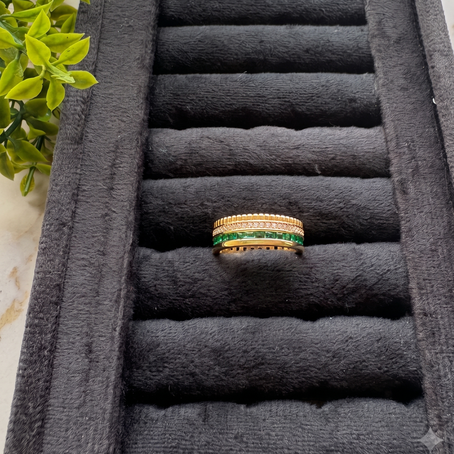 Emerald Luxe Band
