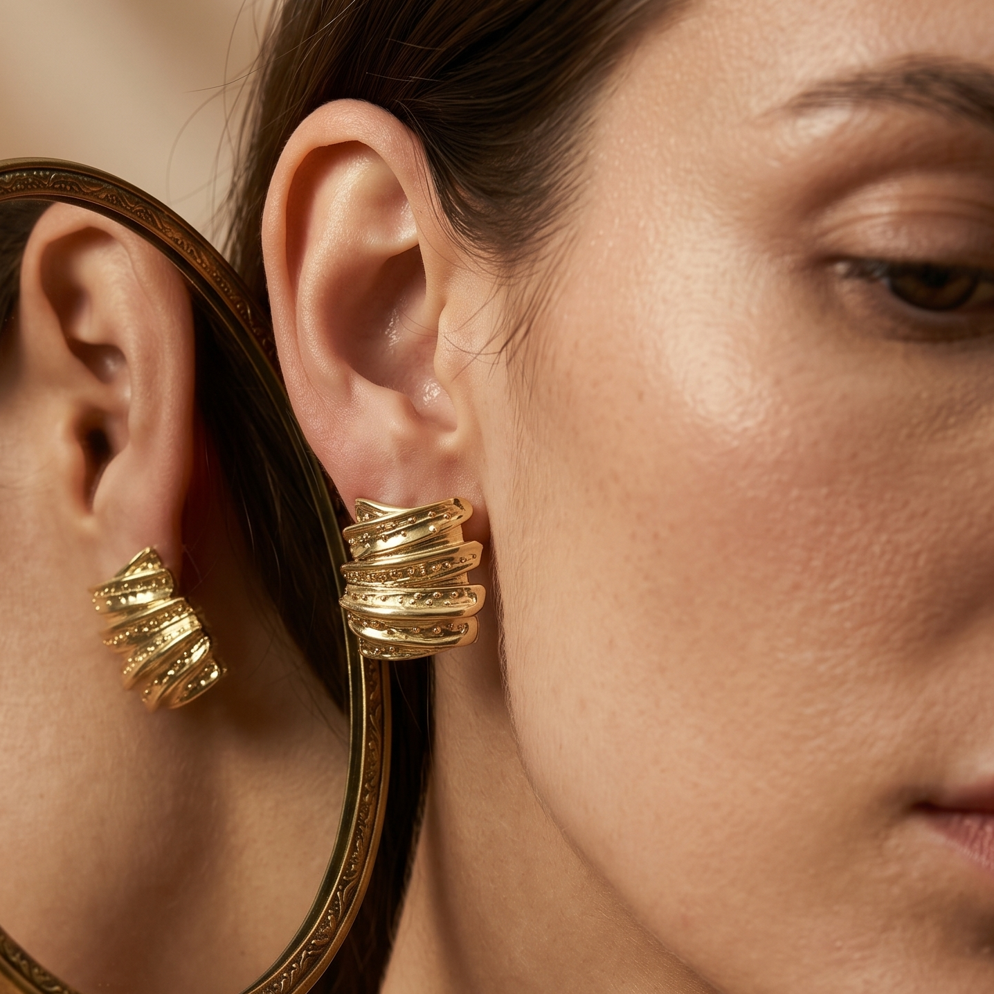 Gold-toned layered wrap Design Studs